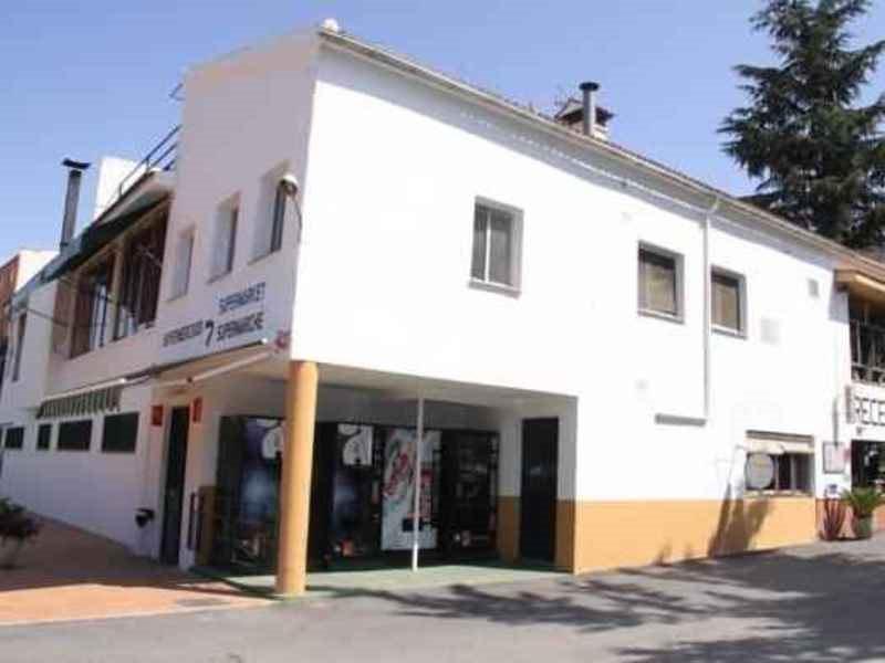 Camping Hotel Sierra Nevada Granada Exterior photo