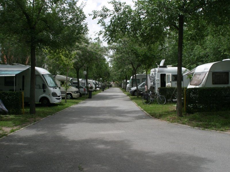 Camping Hotel Sierra Nevada Granada Exterior photo